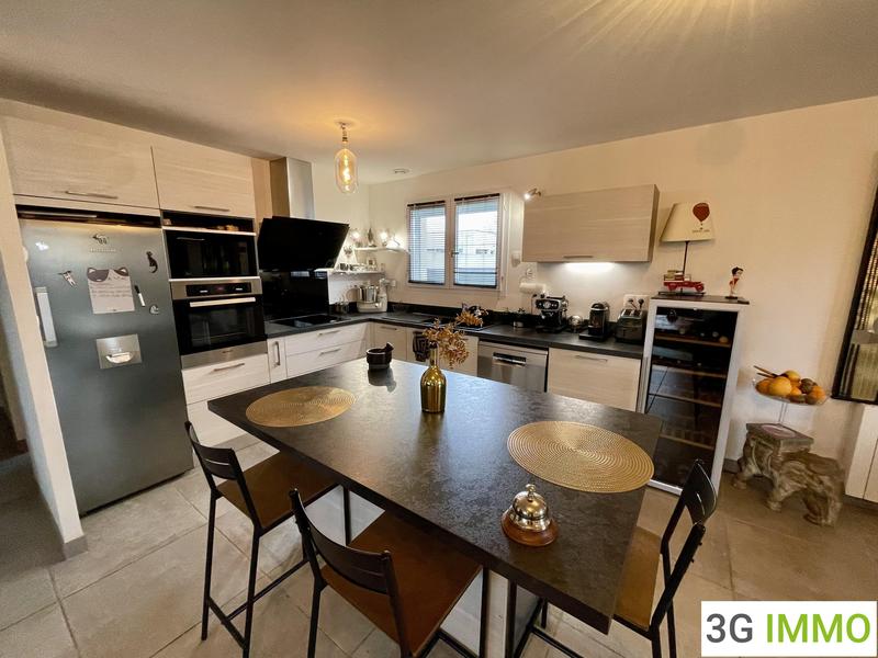 Maison - 94 m² - 3 pièces