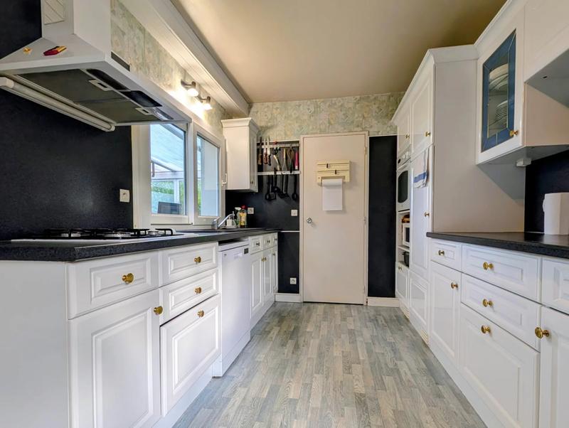 Maison - 143 m² - 6 pièces