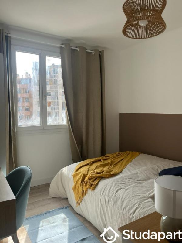 Chambre - 11 m² - 1 pièce
