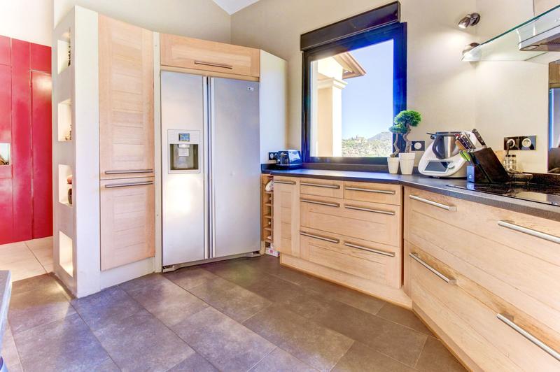 Maison - 175 m² - 6 pièces