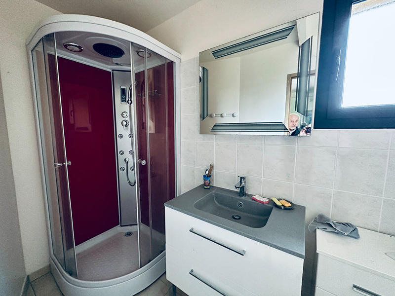 Maison - 165 m² - 9 pièces