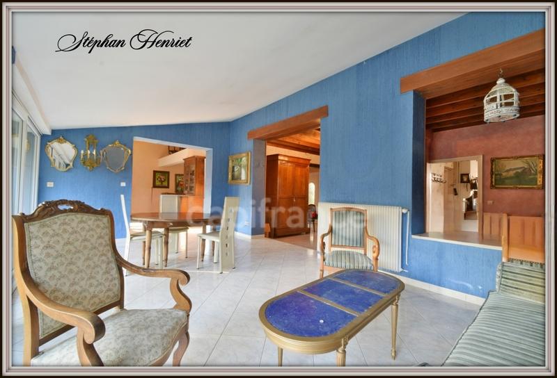 Maison - 266 m² - 11 pièces