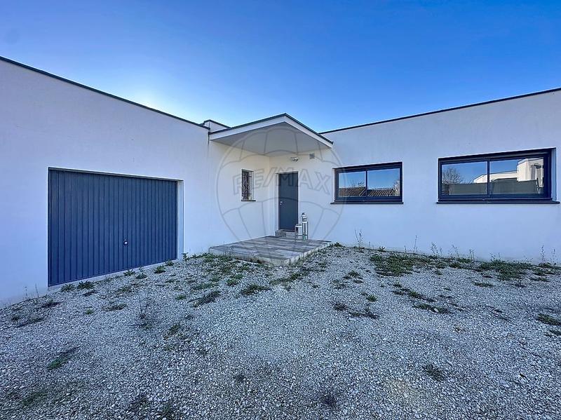 Maison - 122 m² - 4 pièces