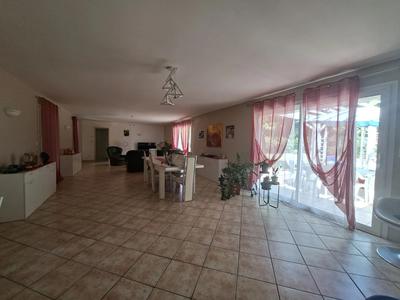 Maison - 153 m² - 4 pièces