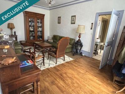 Maison - 245 m² - 11 pièces