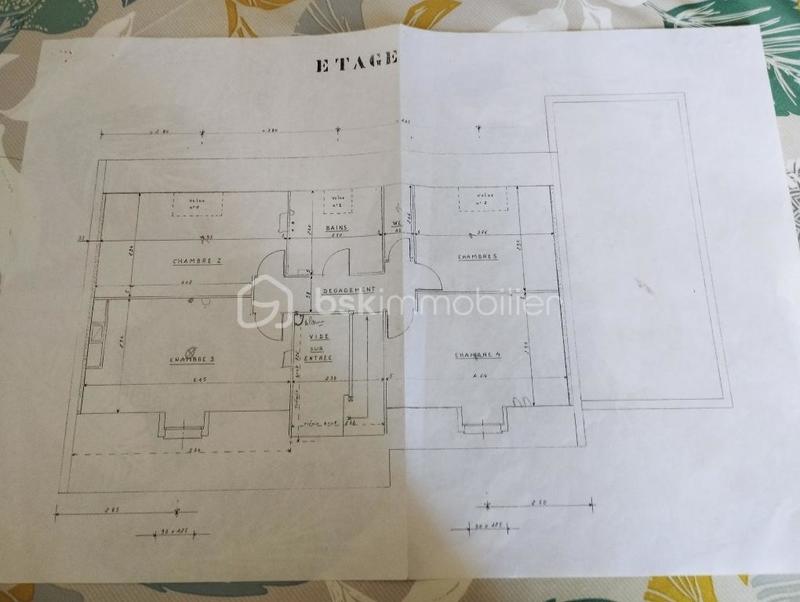 Maison traditionnelle - 170 m² - 7 pièces