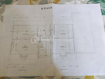 Maison traditionnelle - 170 m² - 7 pièces