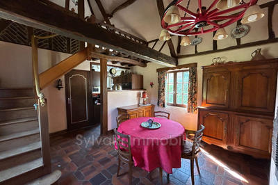 Maison - 122 m² - 8 pièces