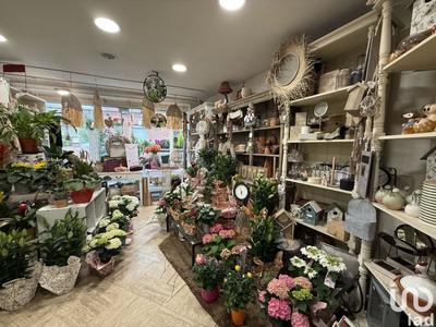 Local commercial - 114 m²