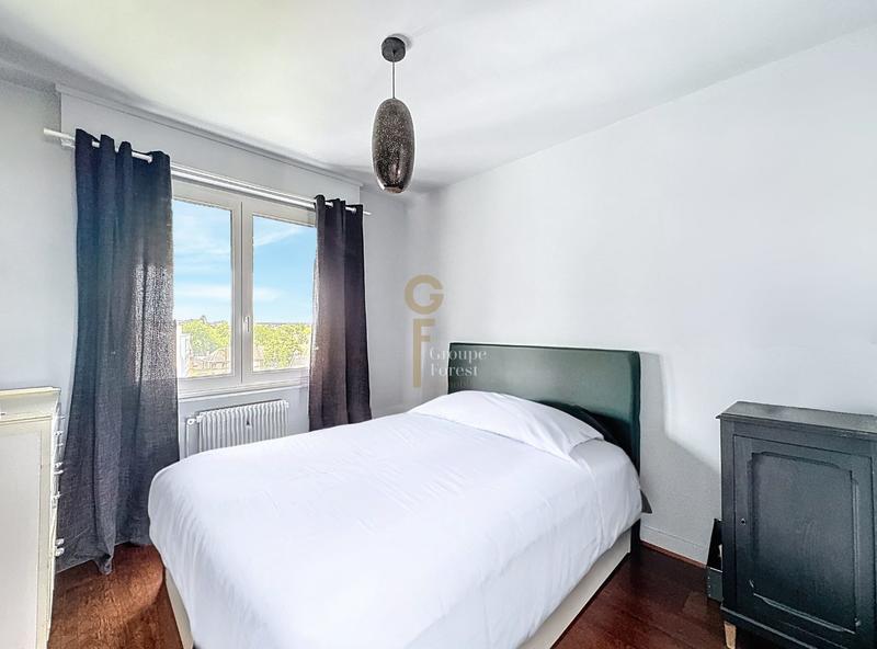 Appartement - 111 m² - 4 pièces