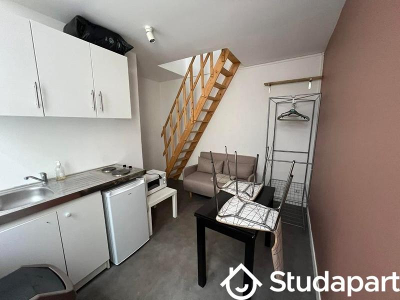 Chambre - 10 m² - 1 pièce