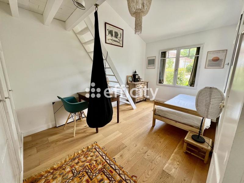 Maison - 146 m² - 6 pièces