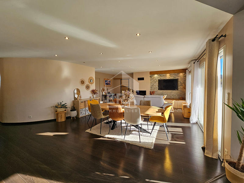 Maison - 132 m² - 5 pièces