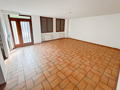 Propriété - 283 m² - 4 pièces