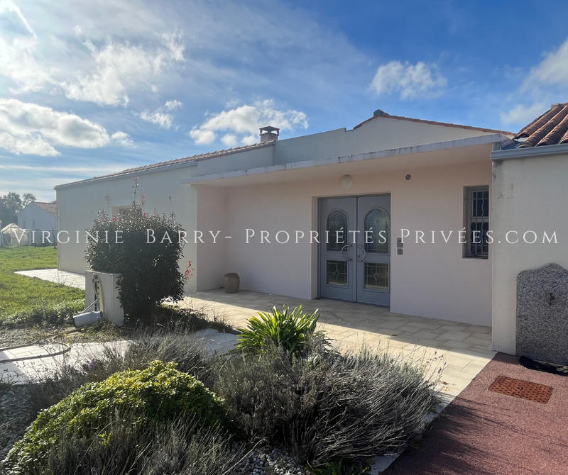 Maison - 300 m² - 7 pièces