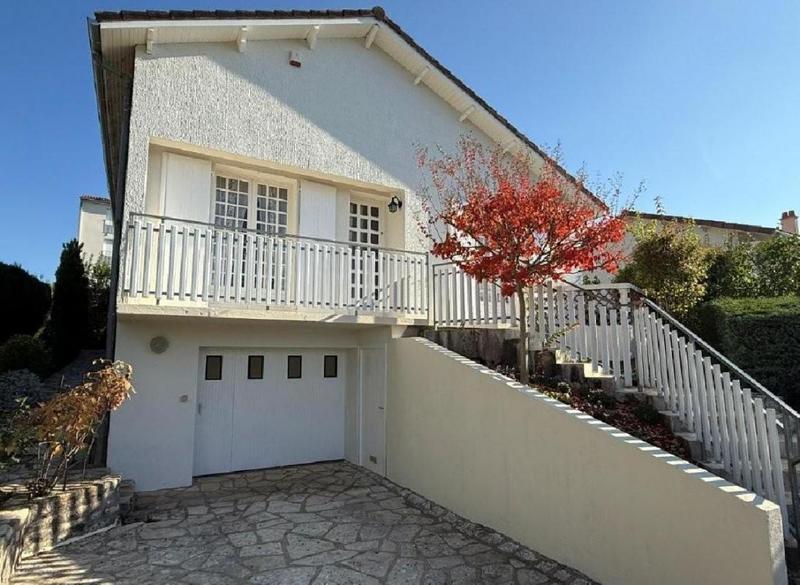 Maison - 85 m² - 4 pièces