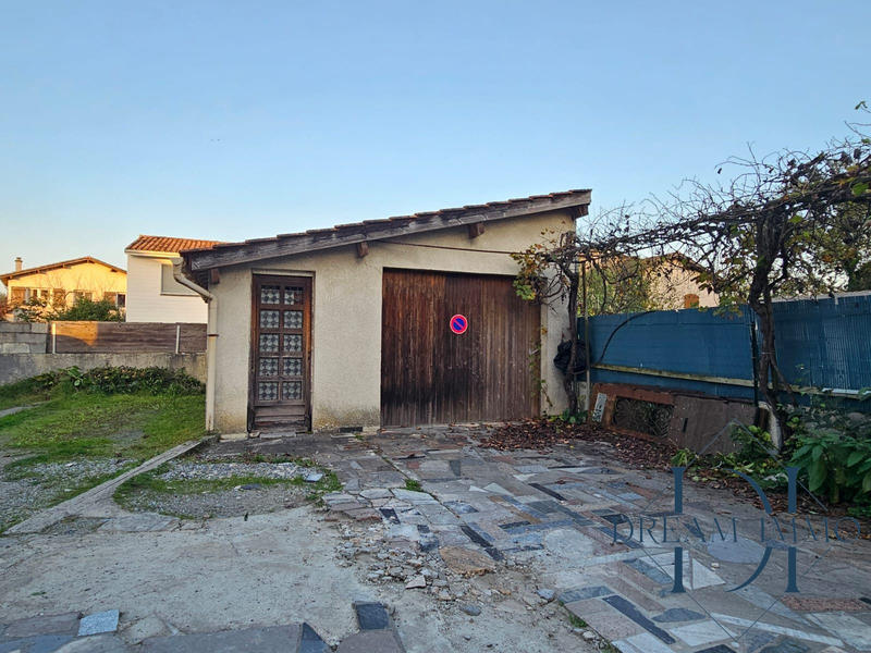 Villa - 168 m² - 10 pièces