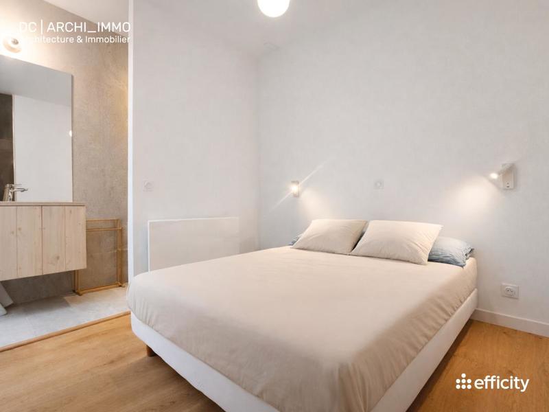 Appartement - 168 m² - 7 pièces