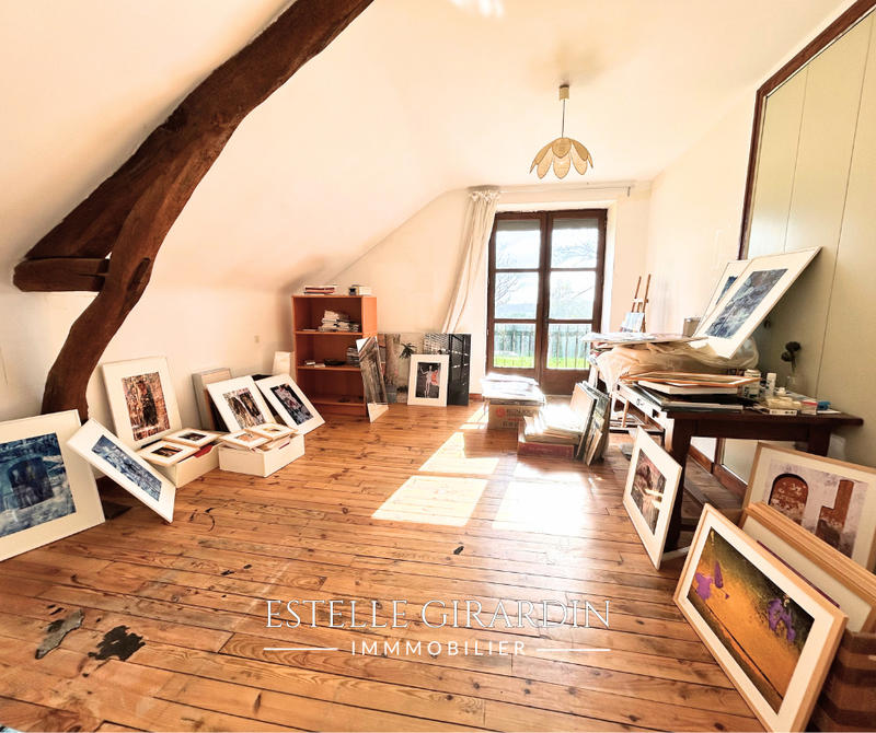 Maison - 210 m² - 7 pièces