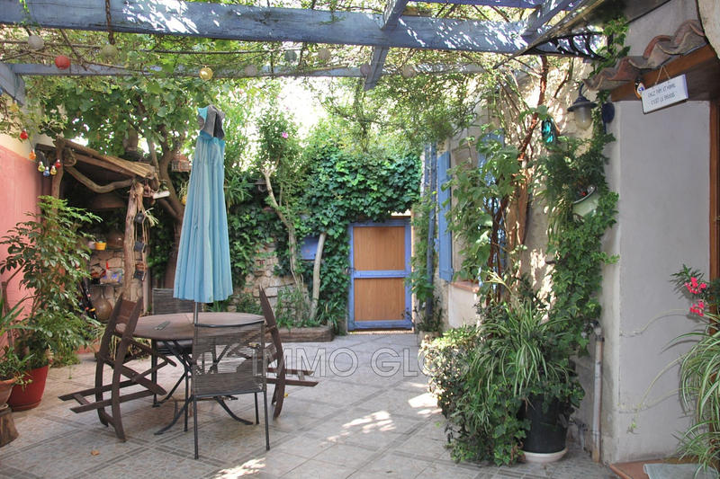 Maison - 180 m² - 8 pièces