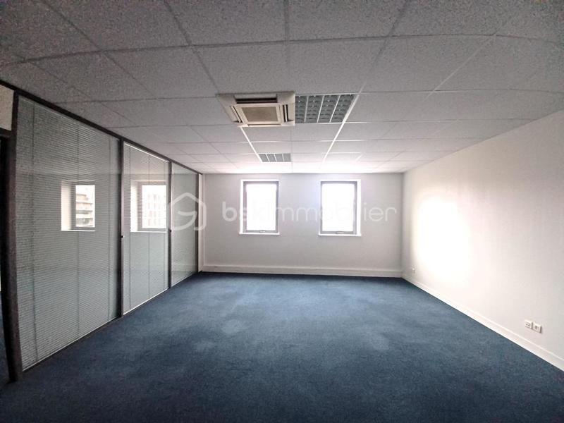 Bureau - 106 m² - 3 pièces