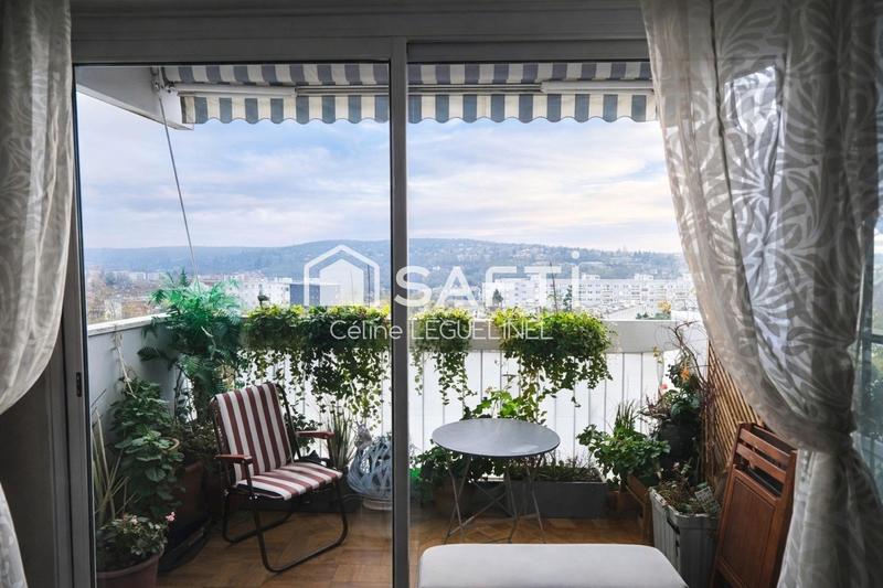 Appartement - 104 m² - 5 pièces