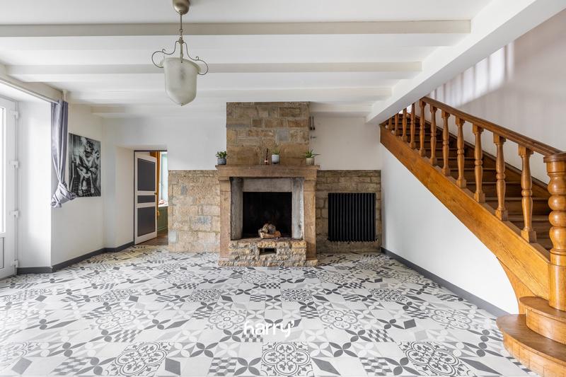 Maison - 380 m² - 13 pièces