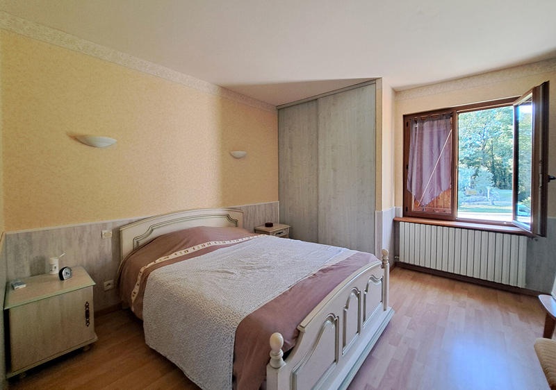 Maison - 192 m² - 6 pièces