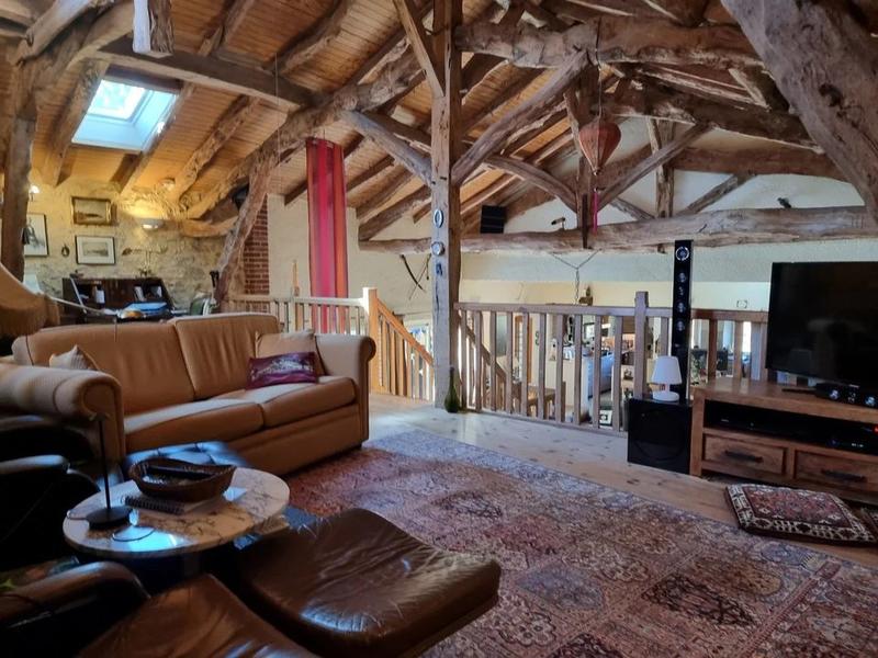 Maison - 226 m² - 6 pièces