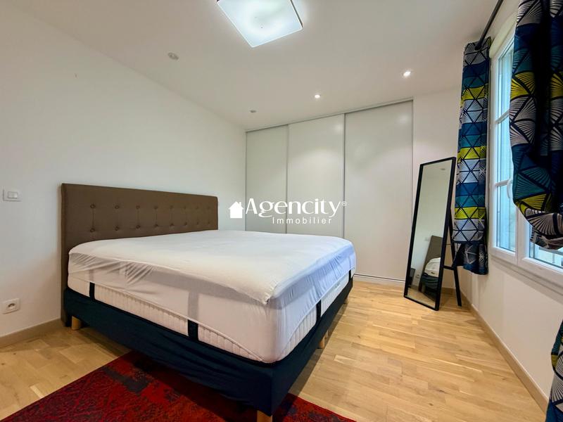 Maison - 190 m² - 7 pièces