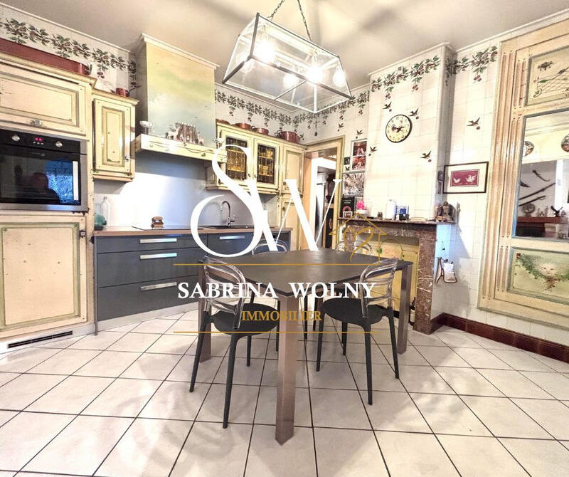 Maison - 92 m² - 4 pièces