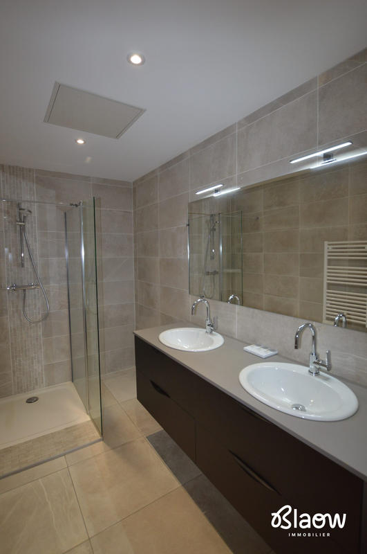 Maison - 141 m² - 5 pièces