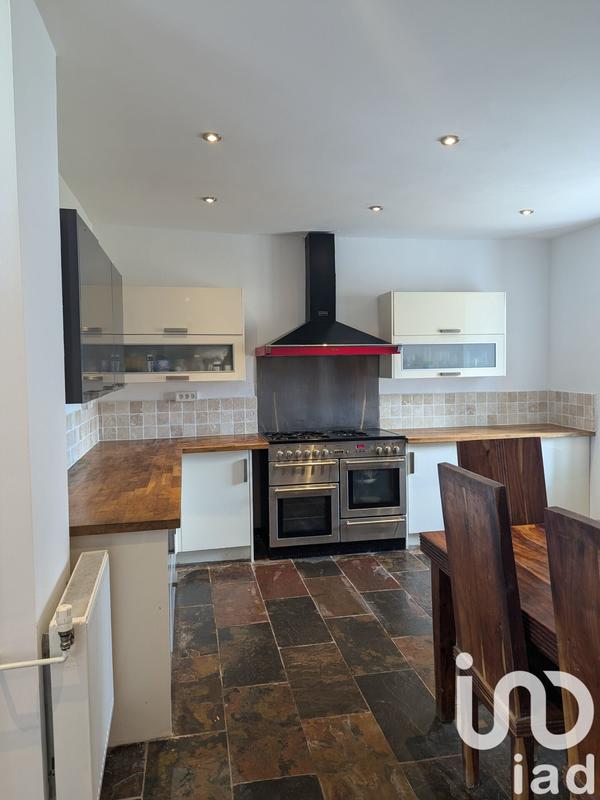 Maison - 187 m² - 11 pièces