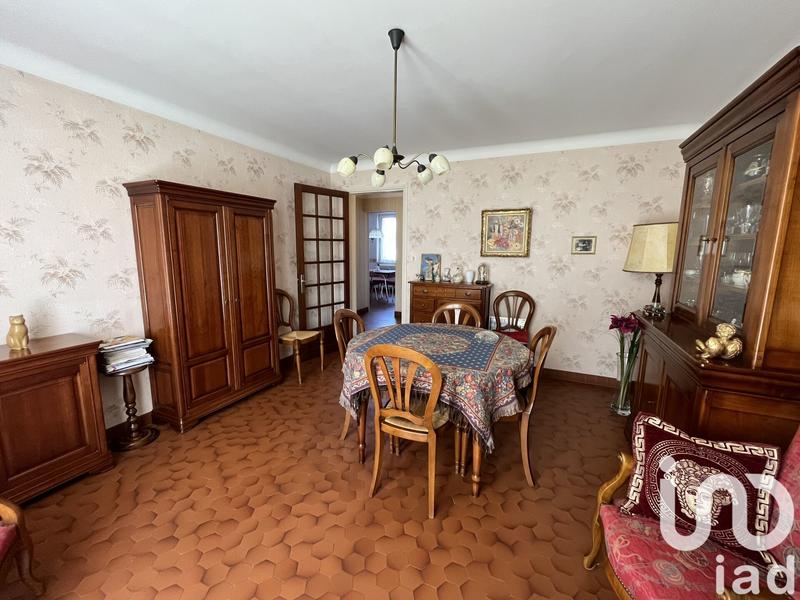 Maison - 205 m² - 6 pièces