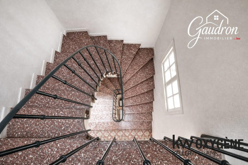 Maison - 140 m² - 8 pièces