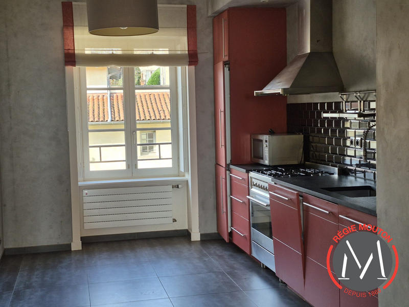 Appartement - 135 m² - 3 pièces