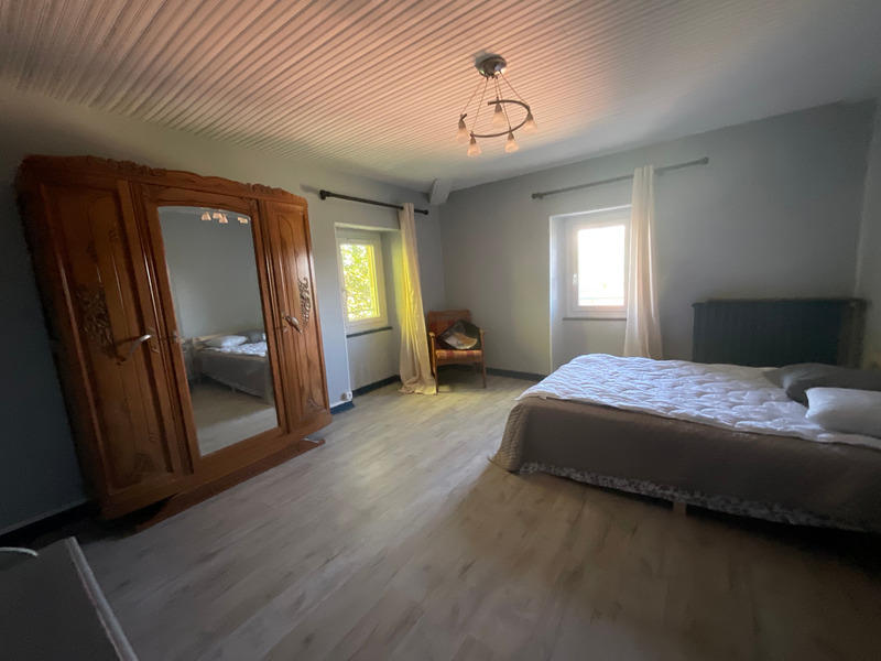 Propriété - 380 m² - 32 pièces