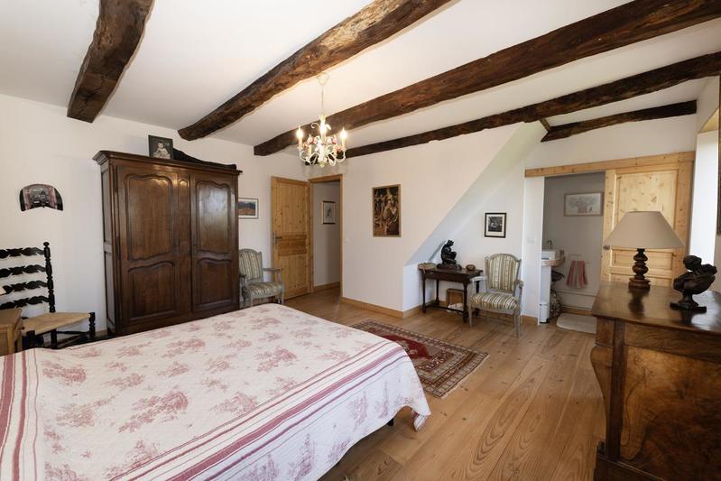 Corps de ferme - 251 m² - 11 pièces