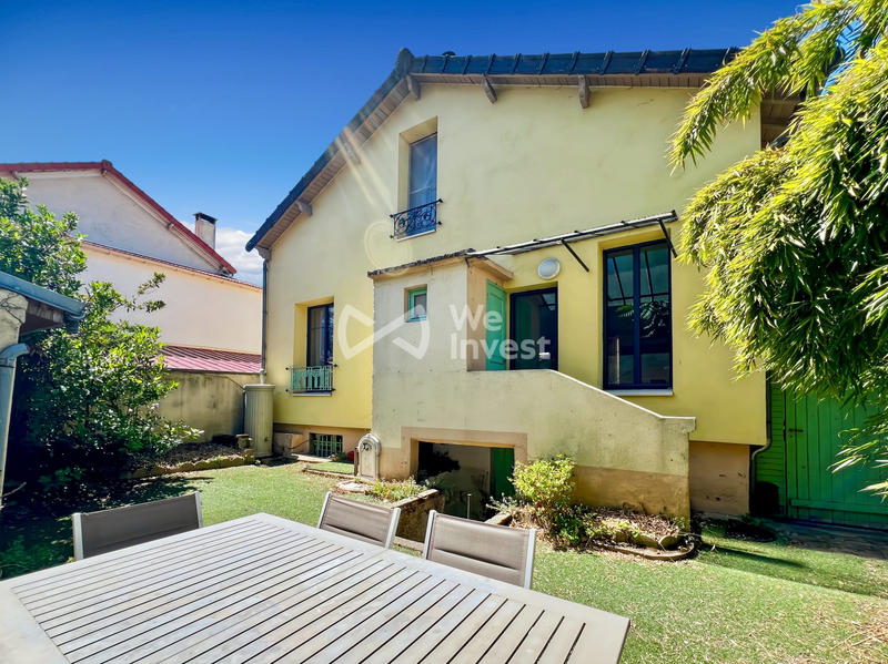 Maison - 93 m² - 5 pièces