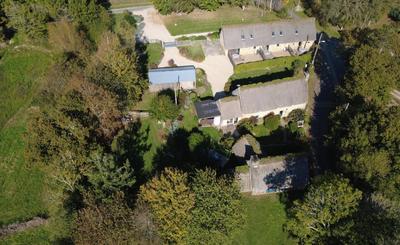 Maison - 350 m² - 17 pièces