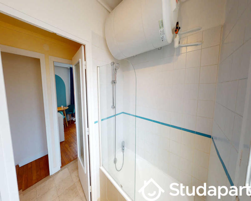 Chambre - 110 m² - 1 pièce