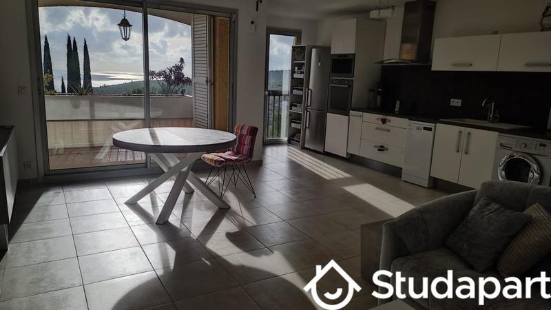 Appartement - 68 m² - 3 pièces