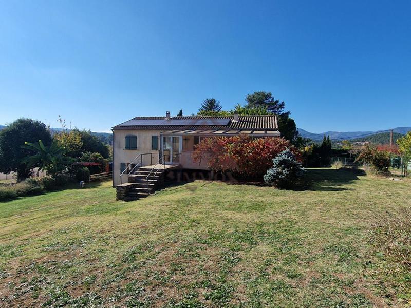 Maison - 86 m² - 4 pièces