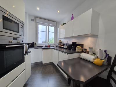 Appartement - 94 m² - 4 pièces