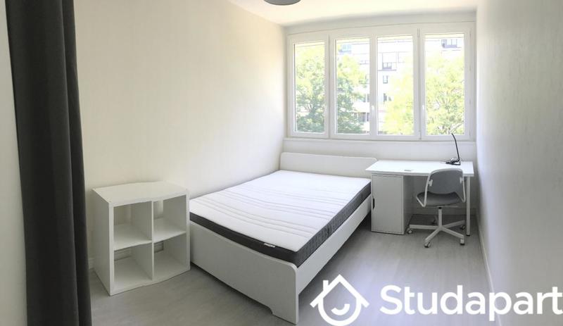 Chambre - 14 m² - 1 pièce