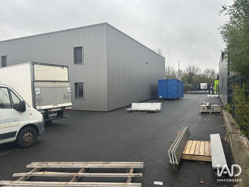 Local commercial - 300 m²