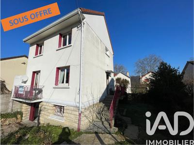 Maison - 88 m² - 5 pièces