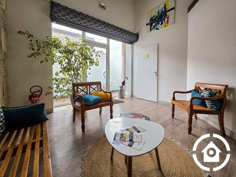 Local d'activité / Entrepôt - 17 m²