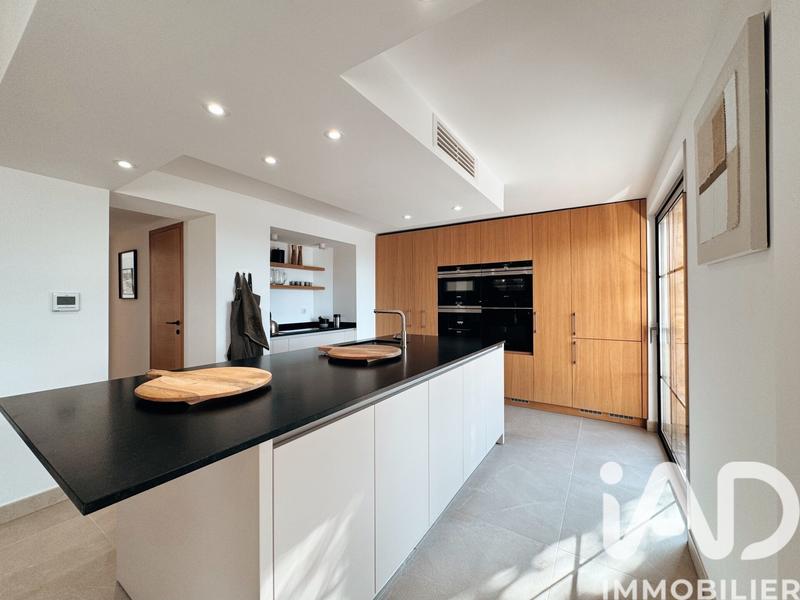 Maison de maîtres - 207 m² - 7 pièces