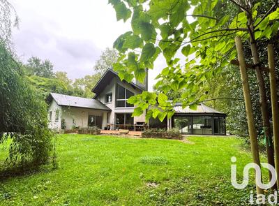 Maison de maîtres - 272 m² - 7 pièces